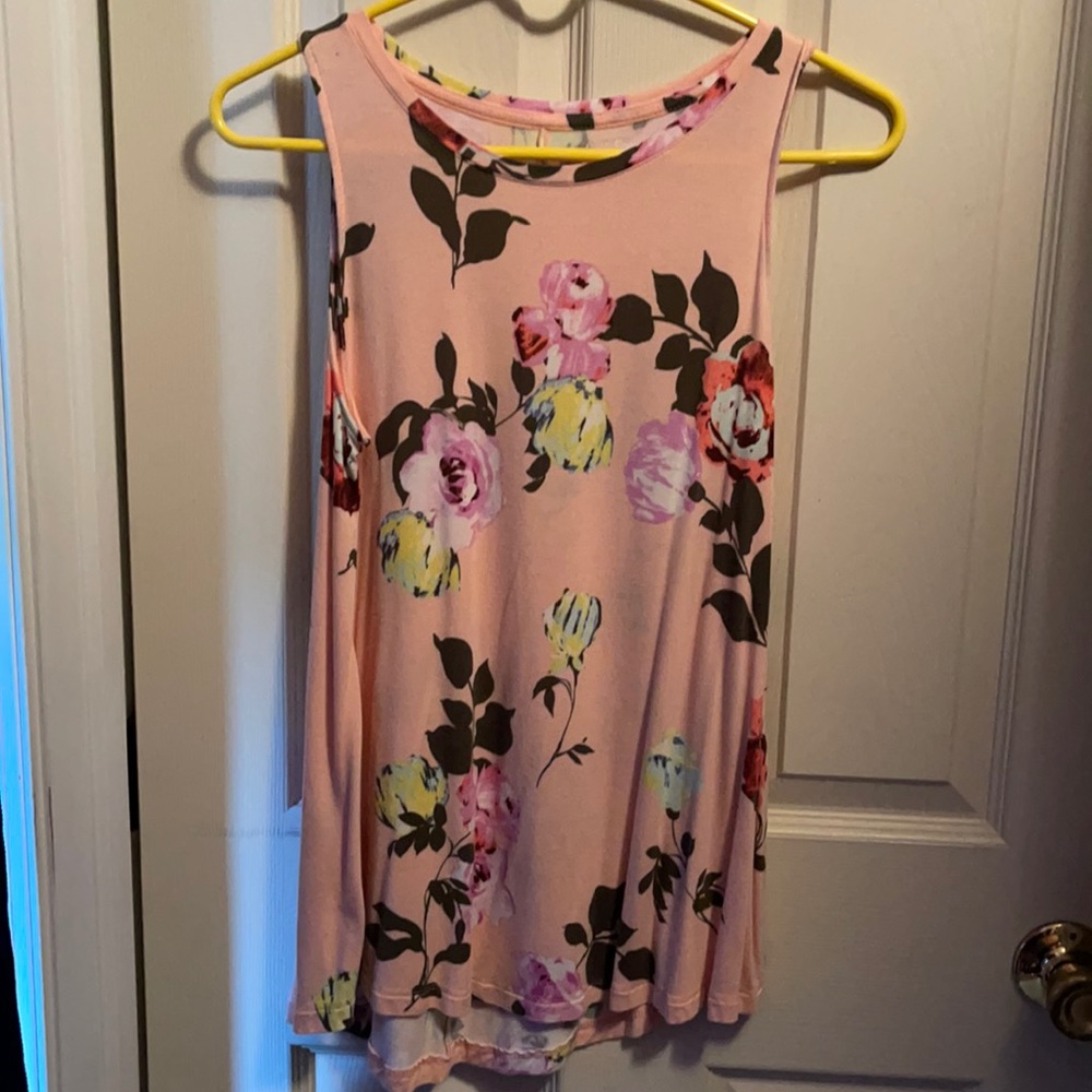 Apt 9 pink floral swing top size M